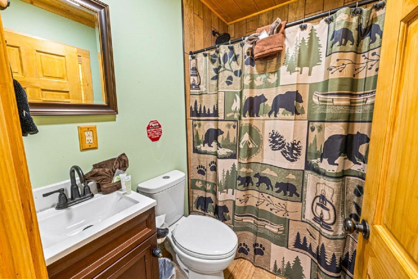 Brand New Tiny Cabin! A Bearly Adventure Sevierville Eksteriør bilde