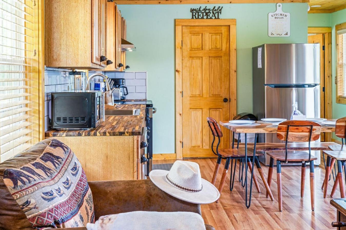 Brand New Tiny Cabin! A Bearly Adventure Sevierville Eksteriør bilde