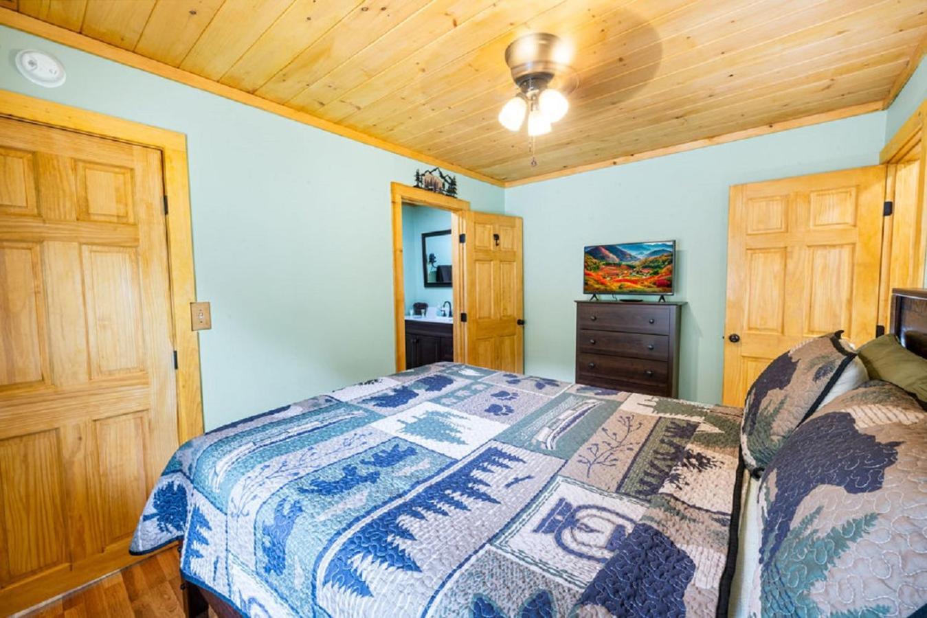 Brand New Tiny Cabin! A Bearly Adventure Sevierville Eksteriør bilde